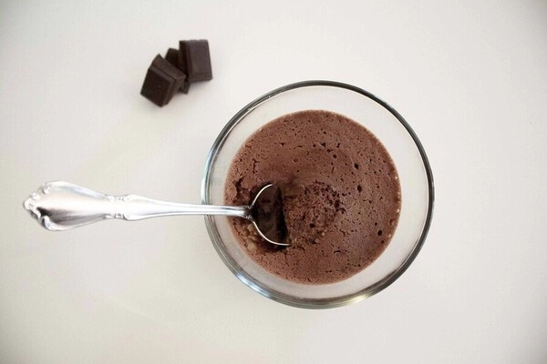 cokoladni mousse s okusom kave